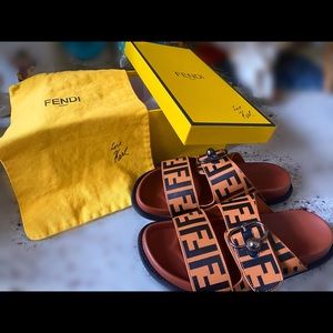 Fendi Logo-embossed Double-Strap Leather Sandles